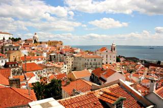 View from the Miradouro de Sta. Luzia, Lisboa